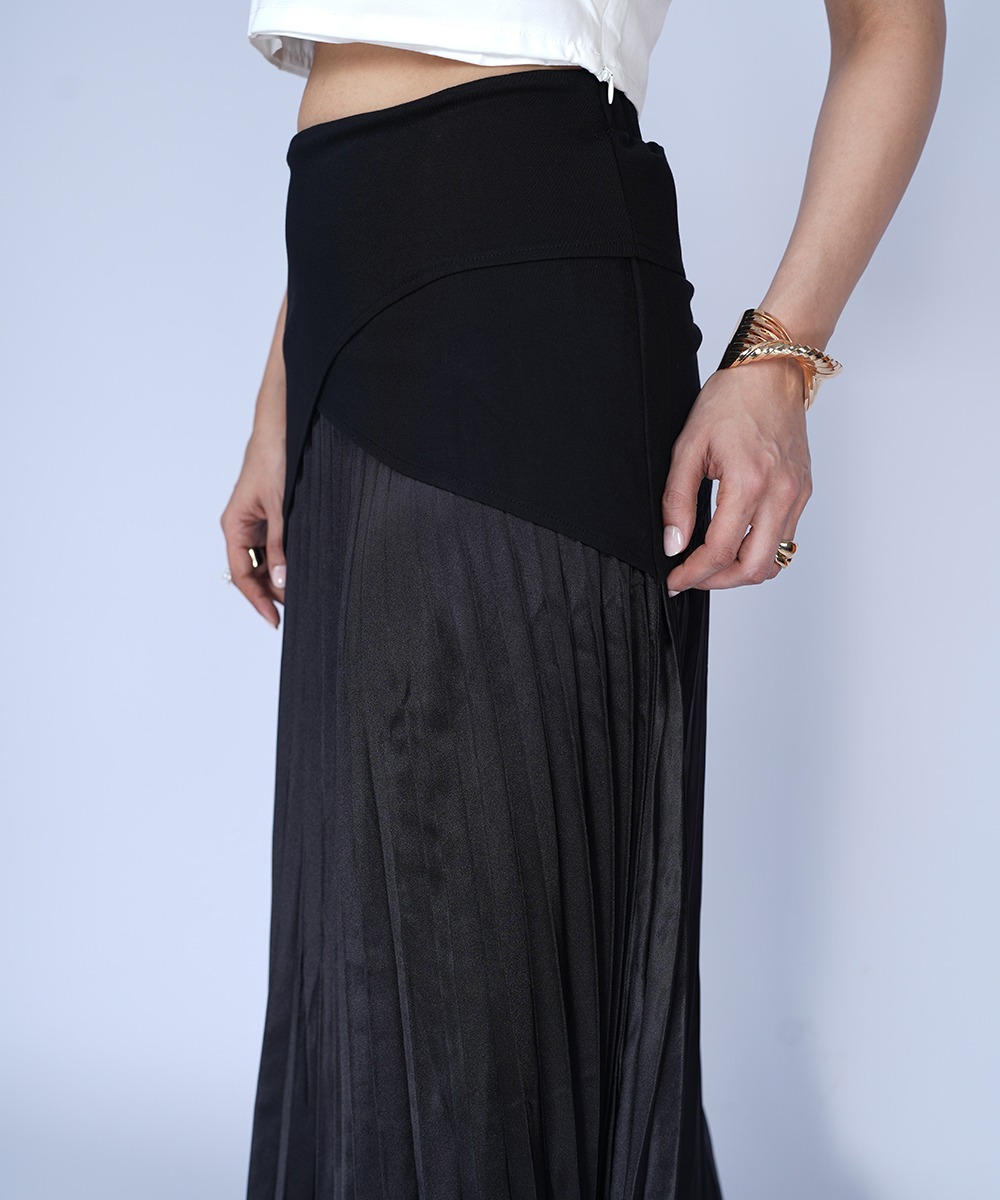 Asymmetrical Two Tone Pleated Maxi Skirt